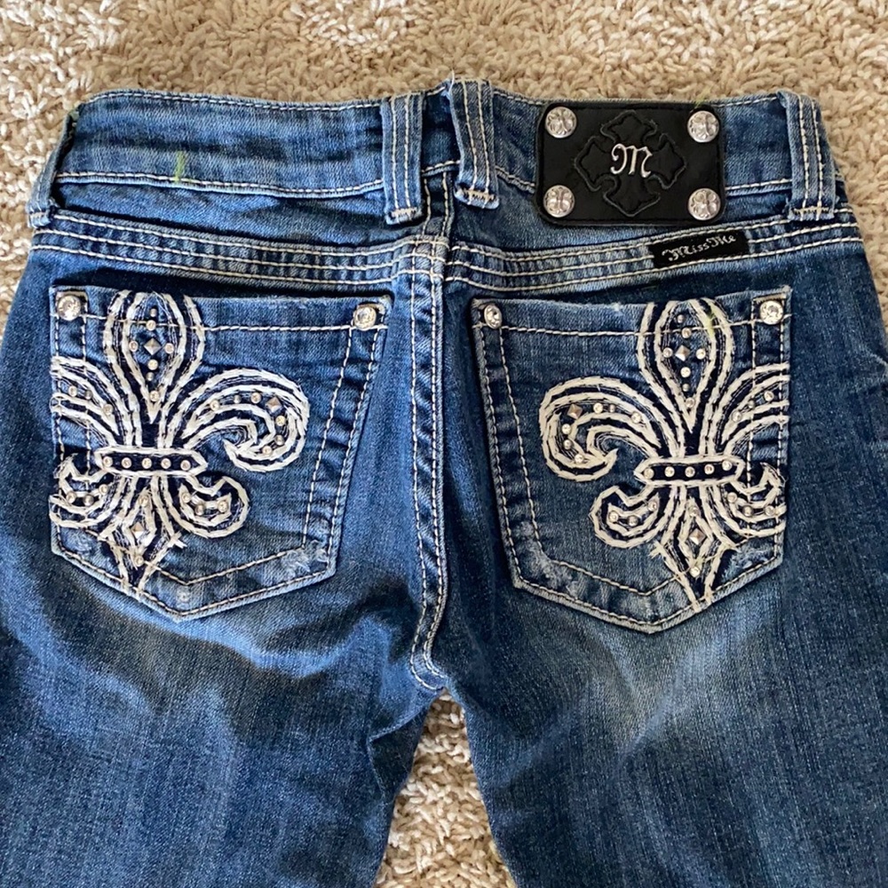 Miss Me Capris size 25